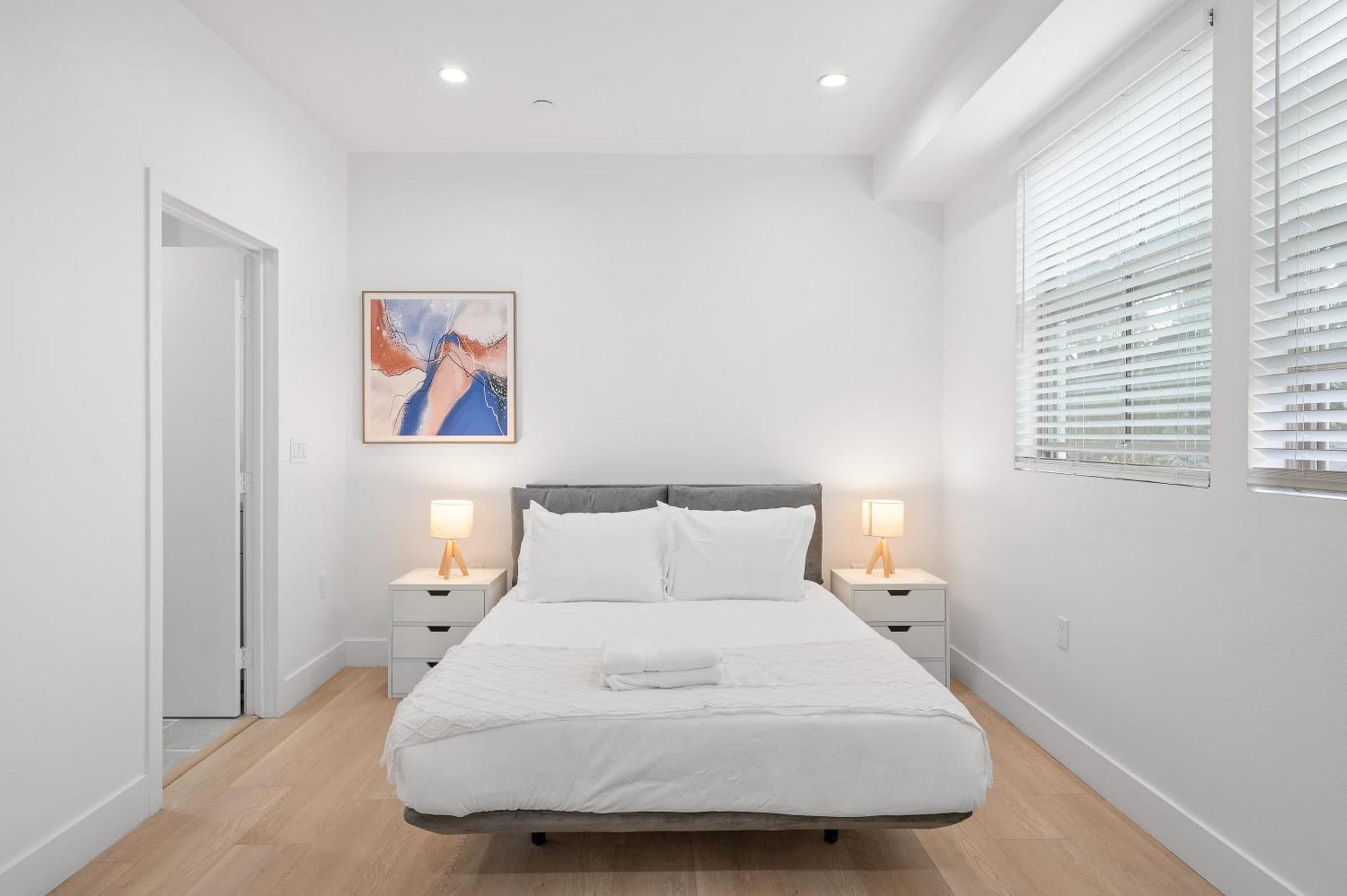 Stunning 5br 5ba Luxury Elegant Design Prime Location 1 Apartamento *