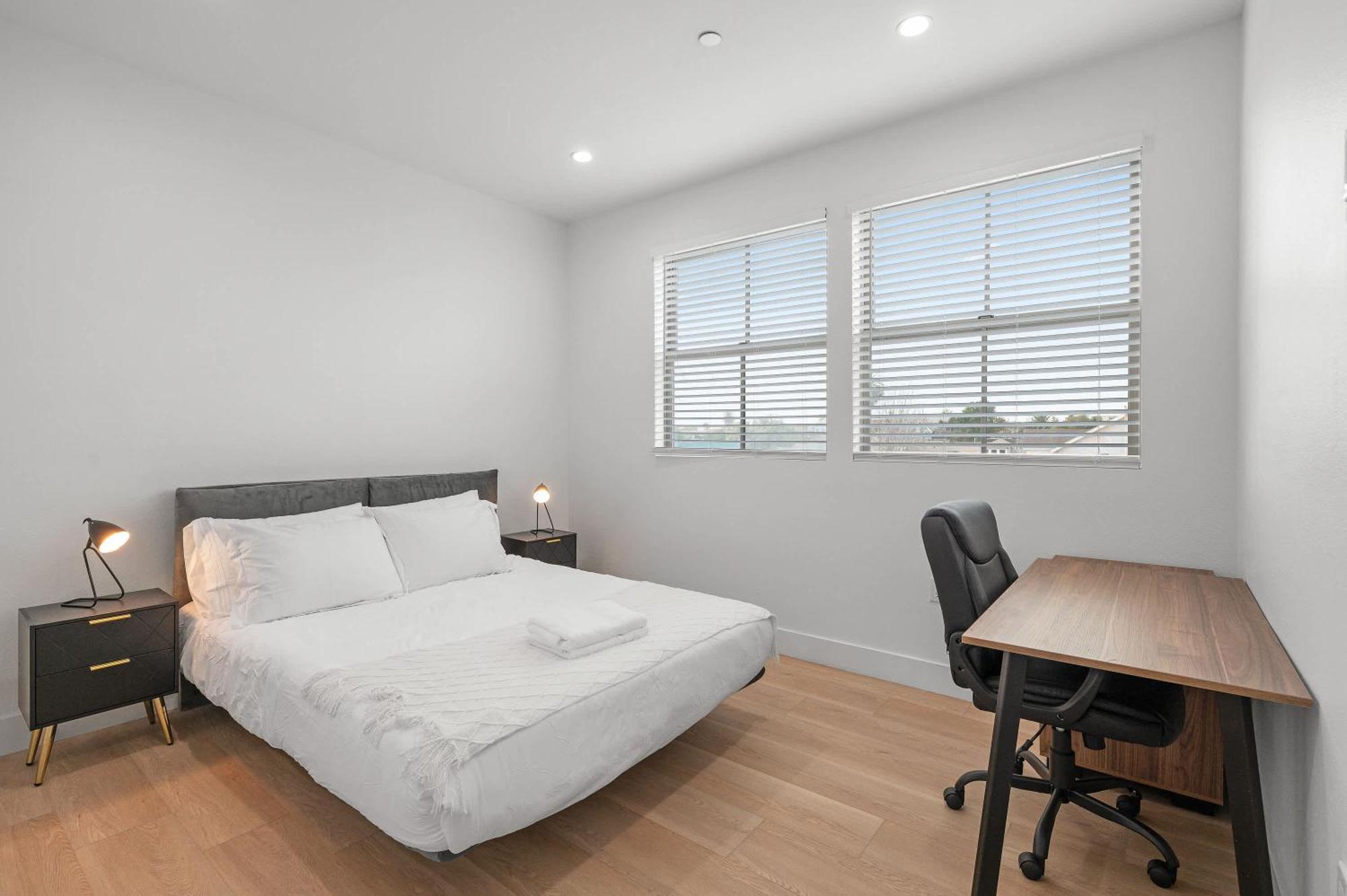 Stunning 5br 5ba Luxury Elegant Design Prime Location 1 *