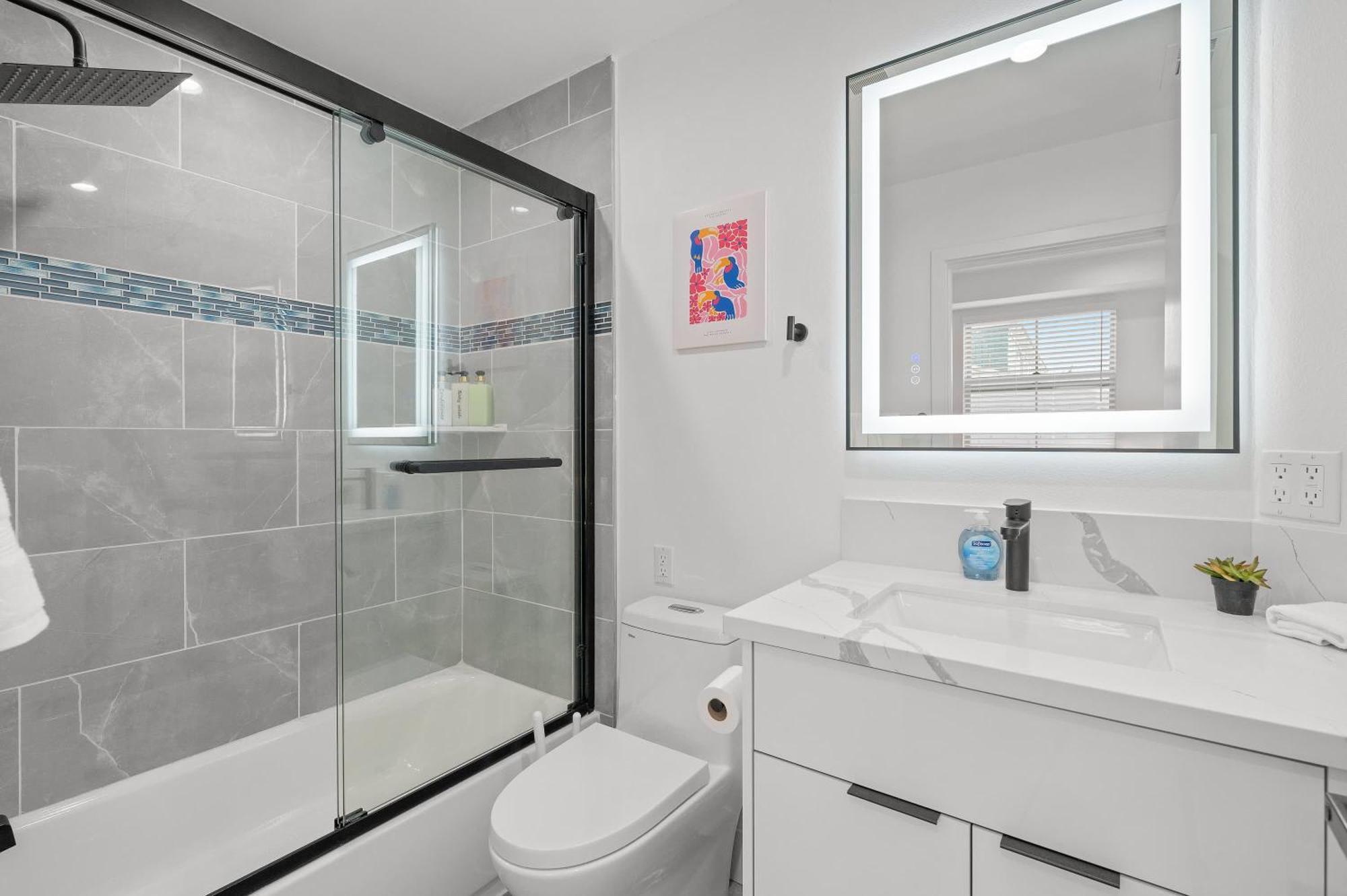 Stunning 5br 5ba Luxury Elegant Design Prime Location 1 Apartamento *