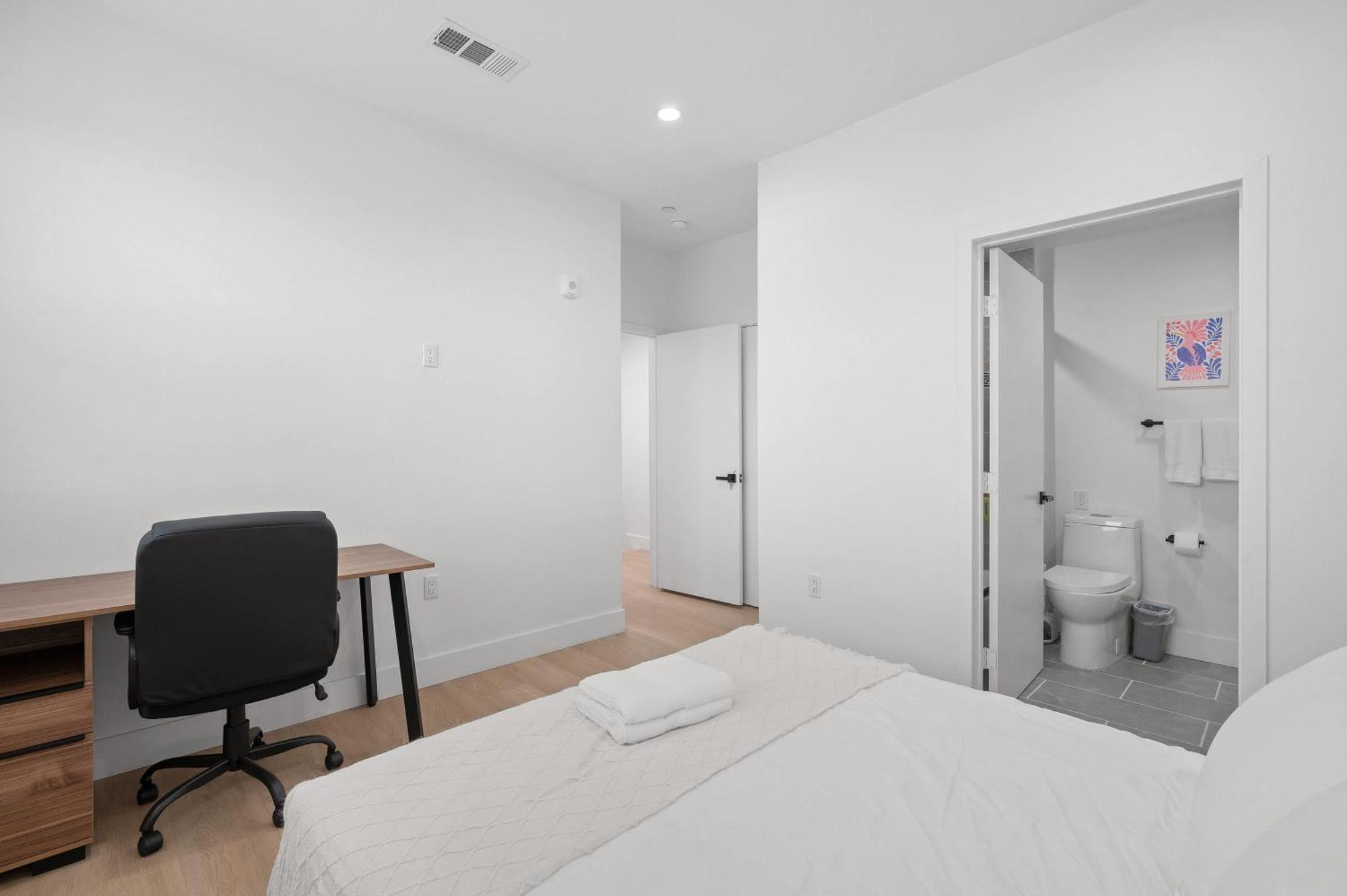 Stunning 5br 5ba Luxury Elegant Design Prime Location 1 Apartamento *