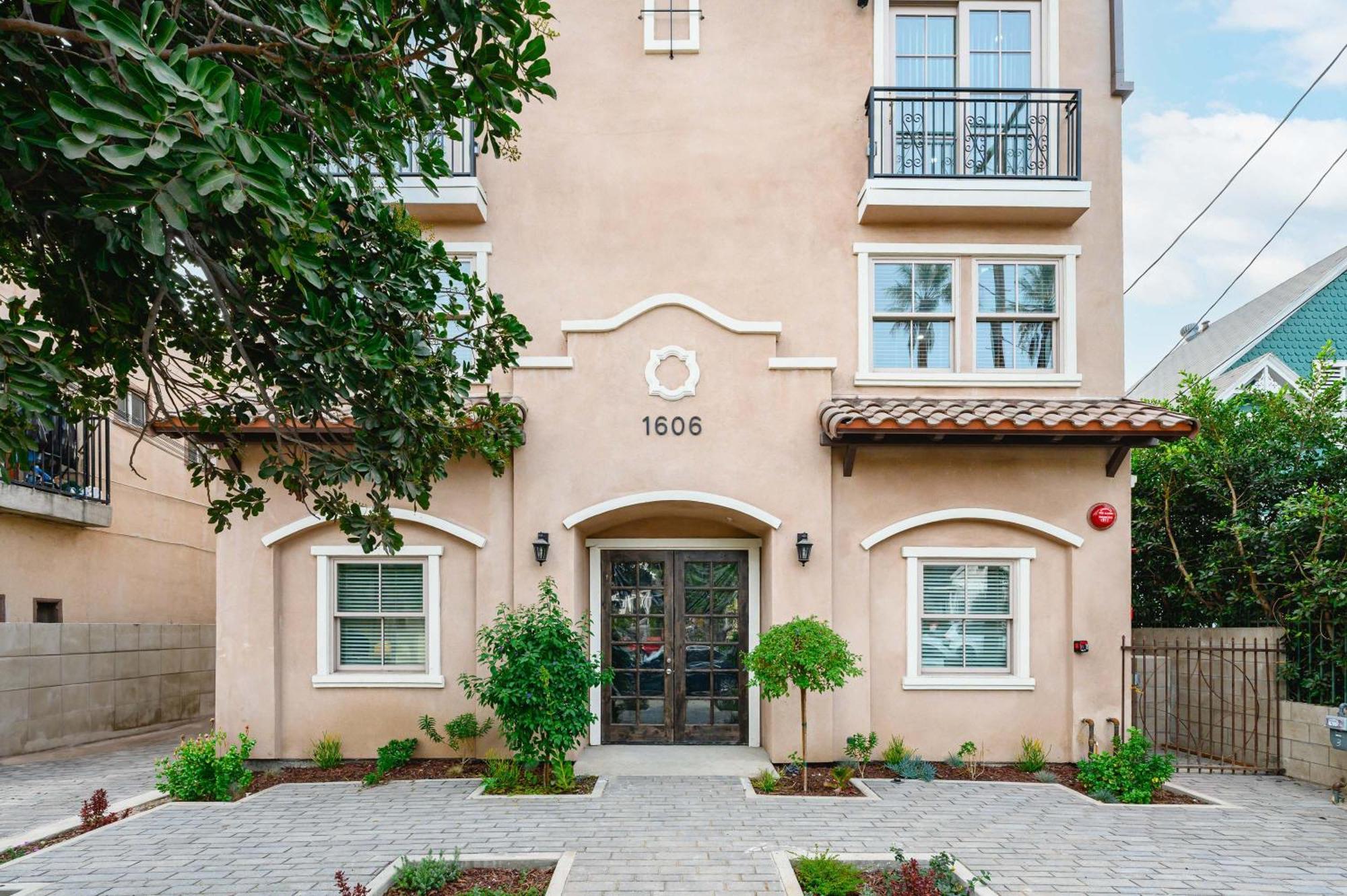 Stunning 5br 5ba Luxury Elegant Design Prime Location 1 Los Ángeles